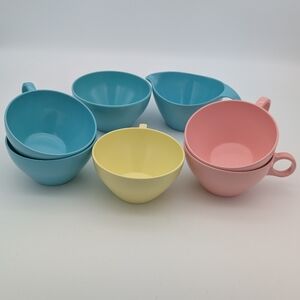 Vintage Prolon Beverly Melamine Coffee/Tea Cups w/Cream And Sugar Dish - 7 Piece